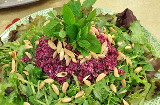 Yoğurtsuz Semizotu Salatası Tarifi ve Malzemeleri